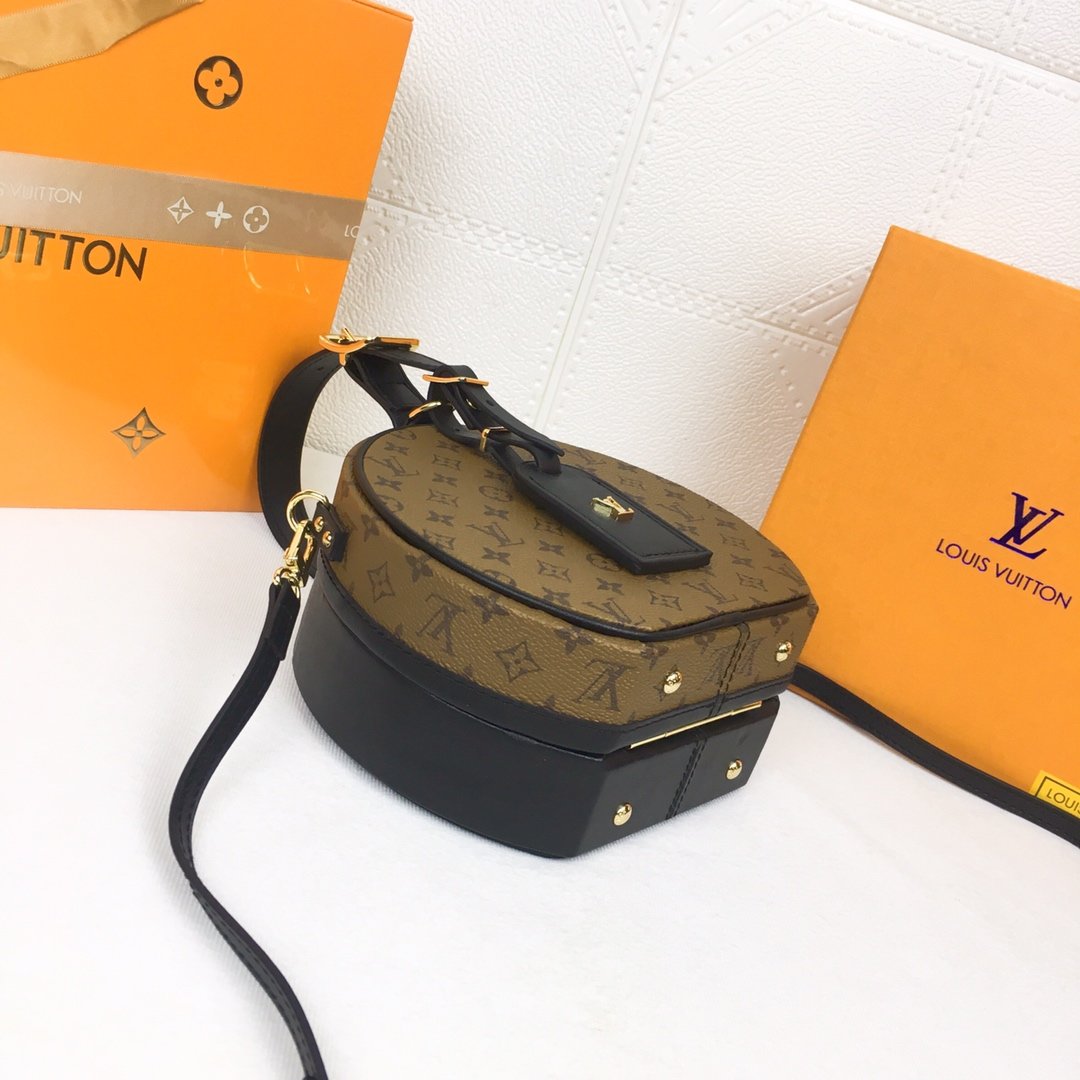 Chic & Stylish Bags