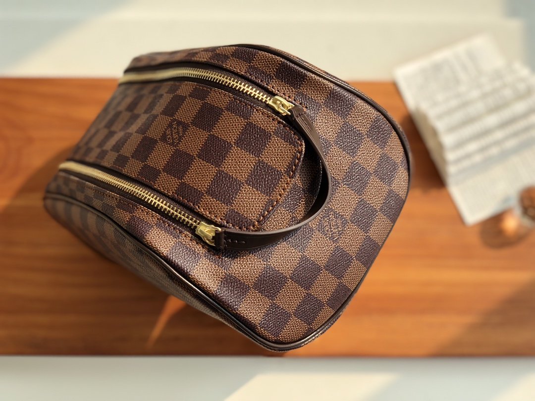 Chic & Stylish Bags