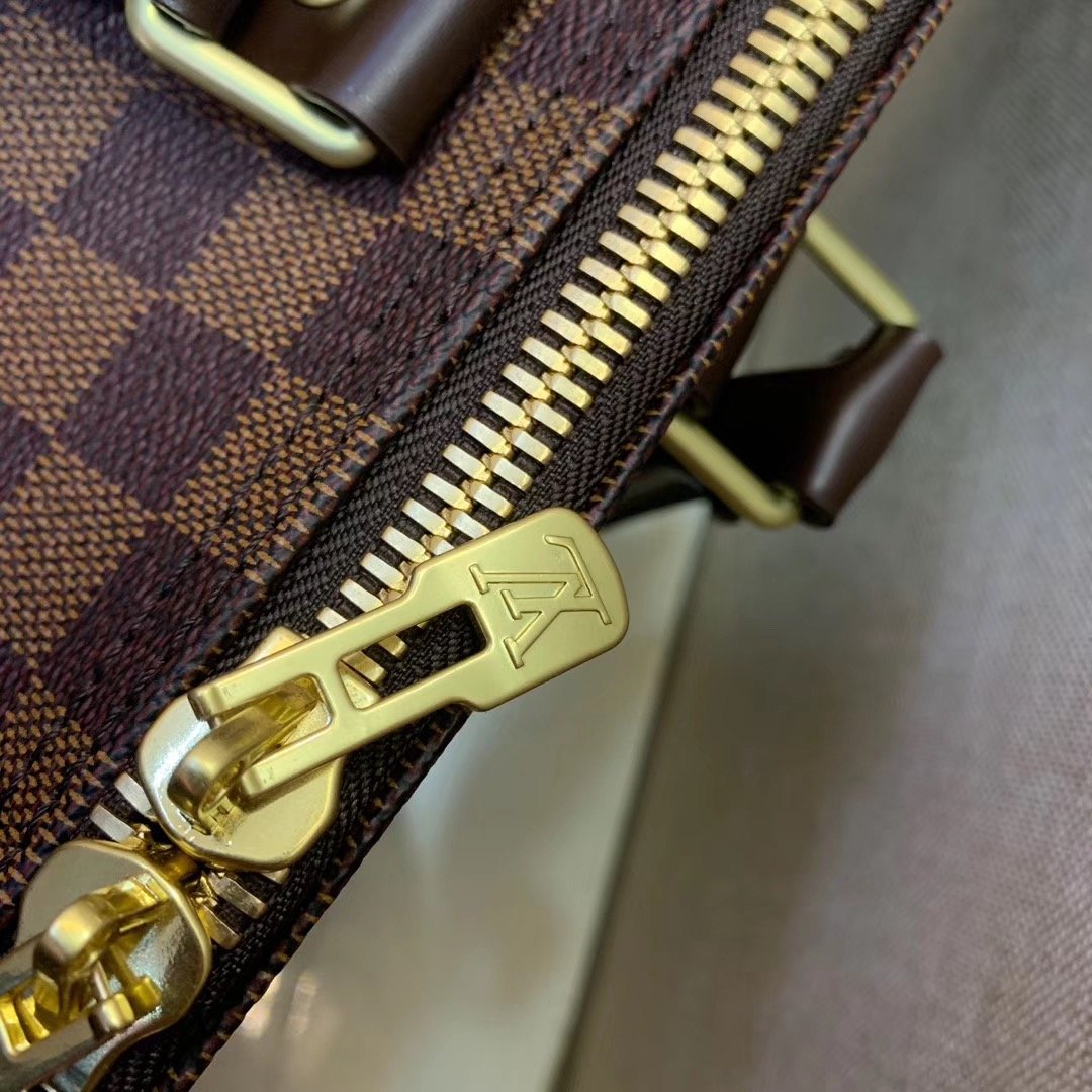 Chic & Stylish Bags