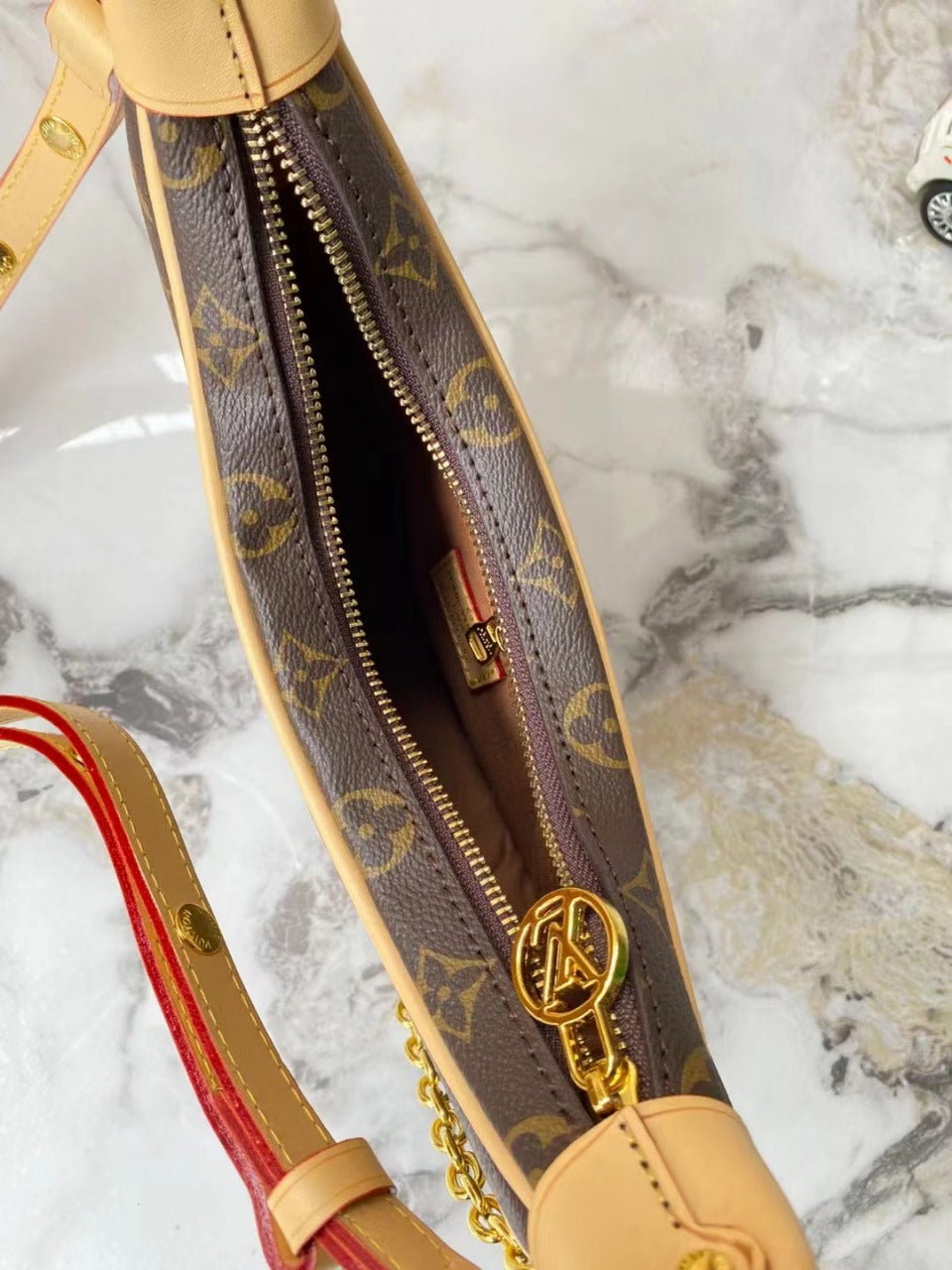 Chic & Stylish Bags