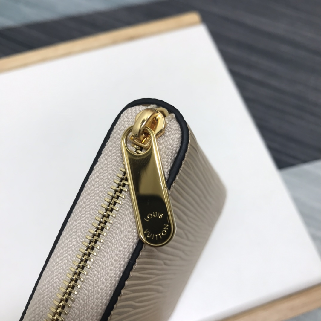 Chic & Stylish Bags