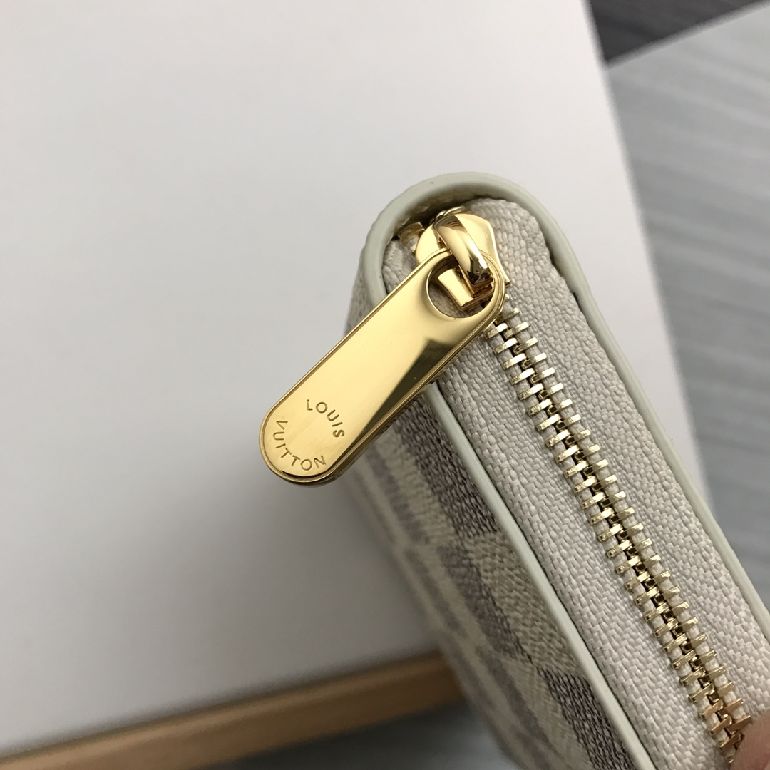 Chic & Stylish Bags