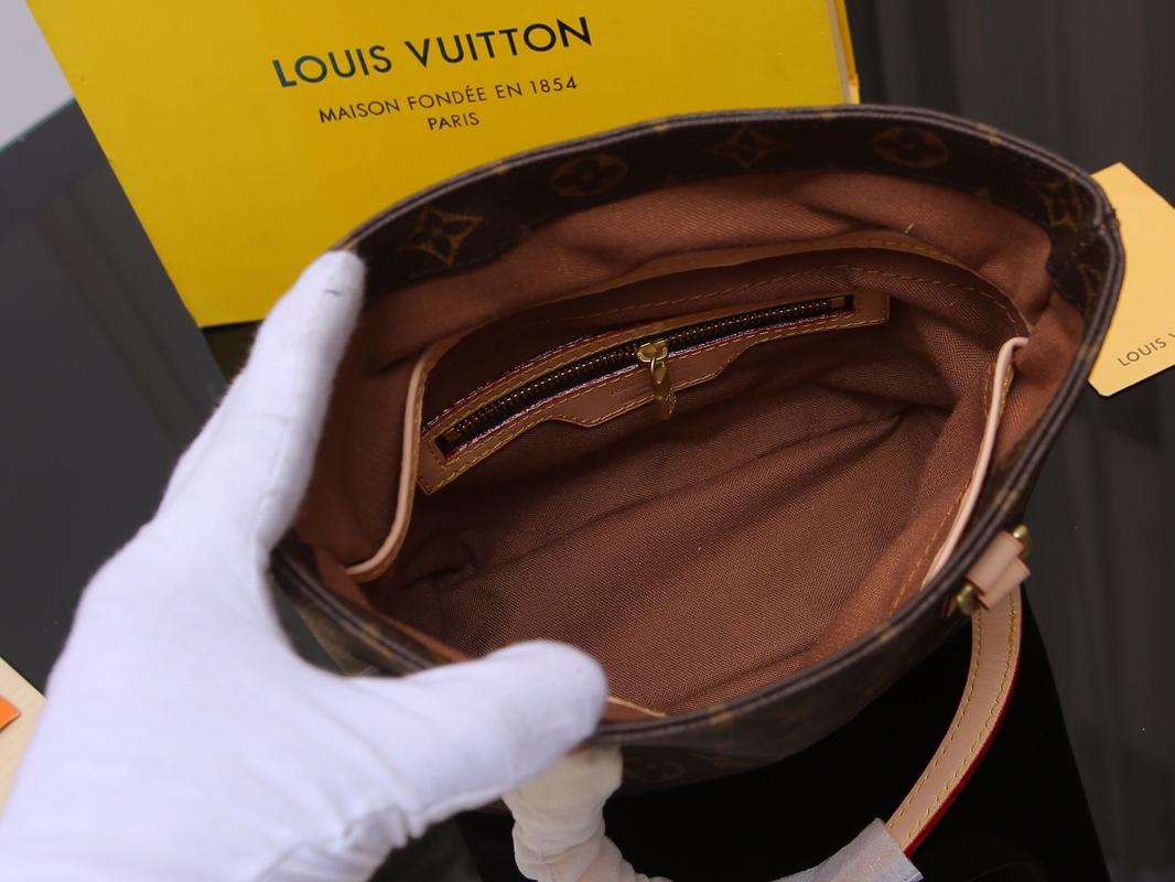 Chic & Stylish Bags