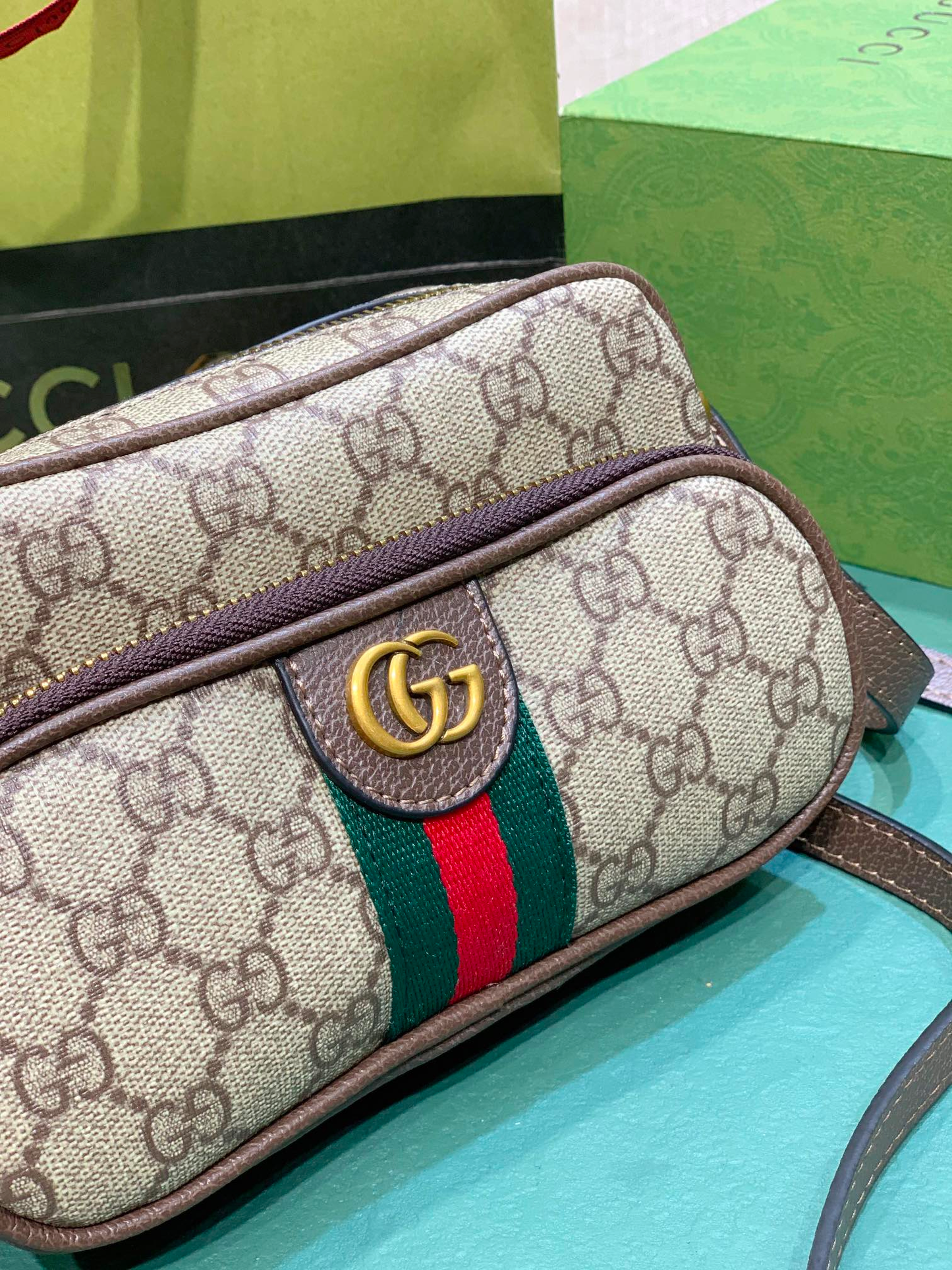 Chic & Stylish Bags