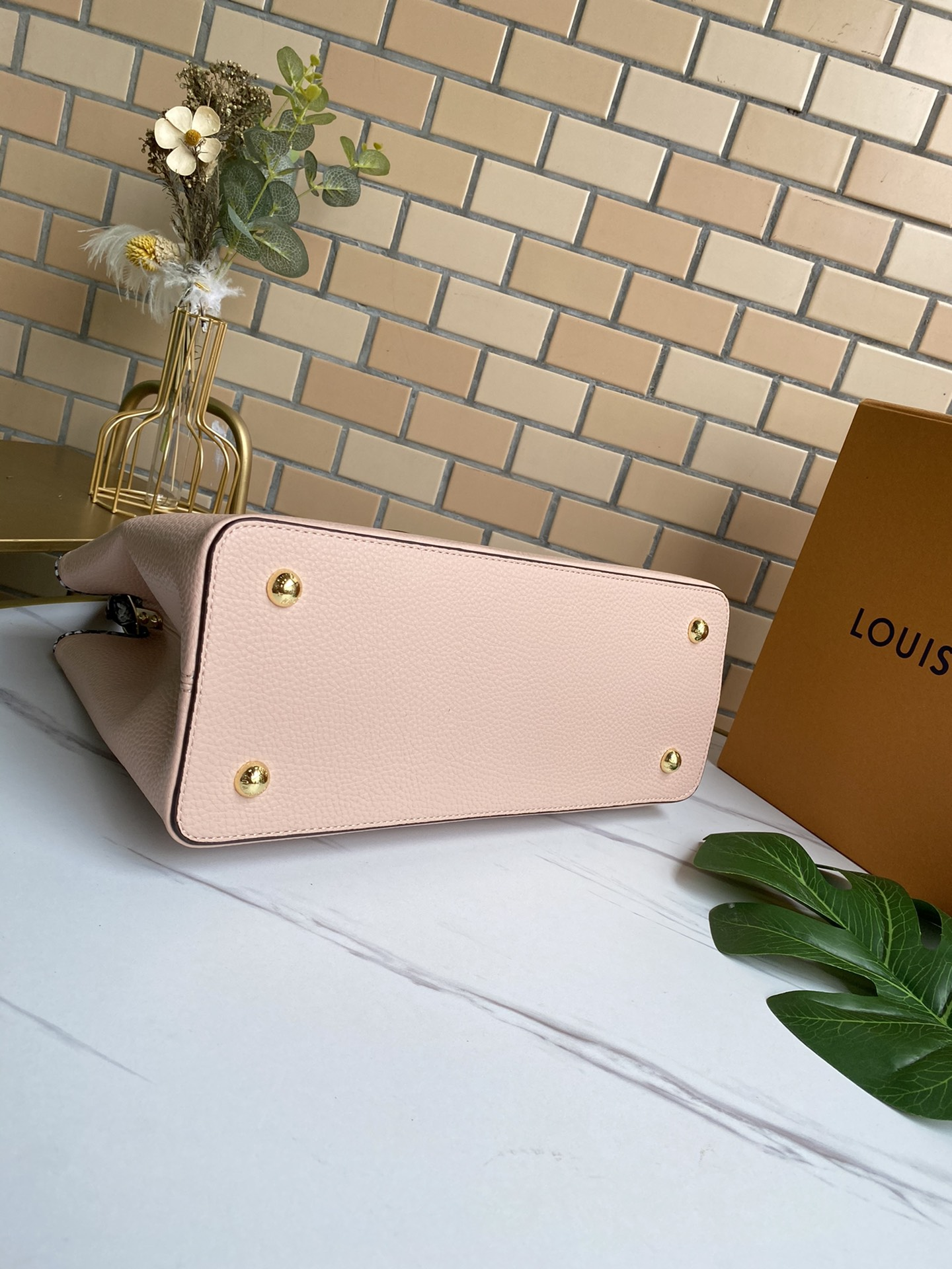 Chic & Stylish Bags