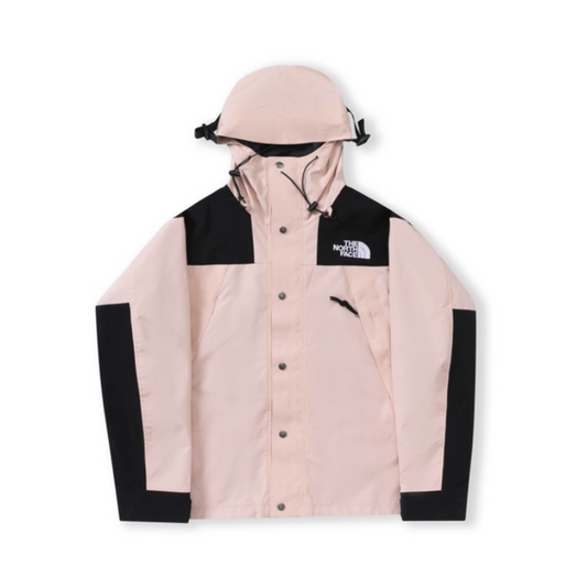 MINIMALIST STREET STYLE