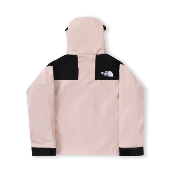 MINIMALIST STREET STYLE