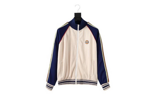 MINIMALIST STREET STYLE