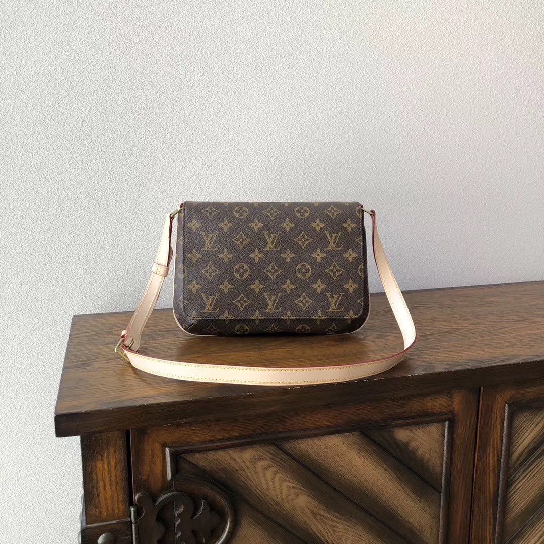 Chic & Stylish Bags