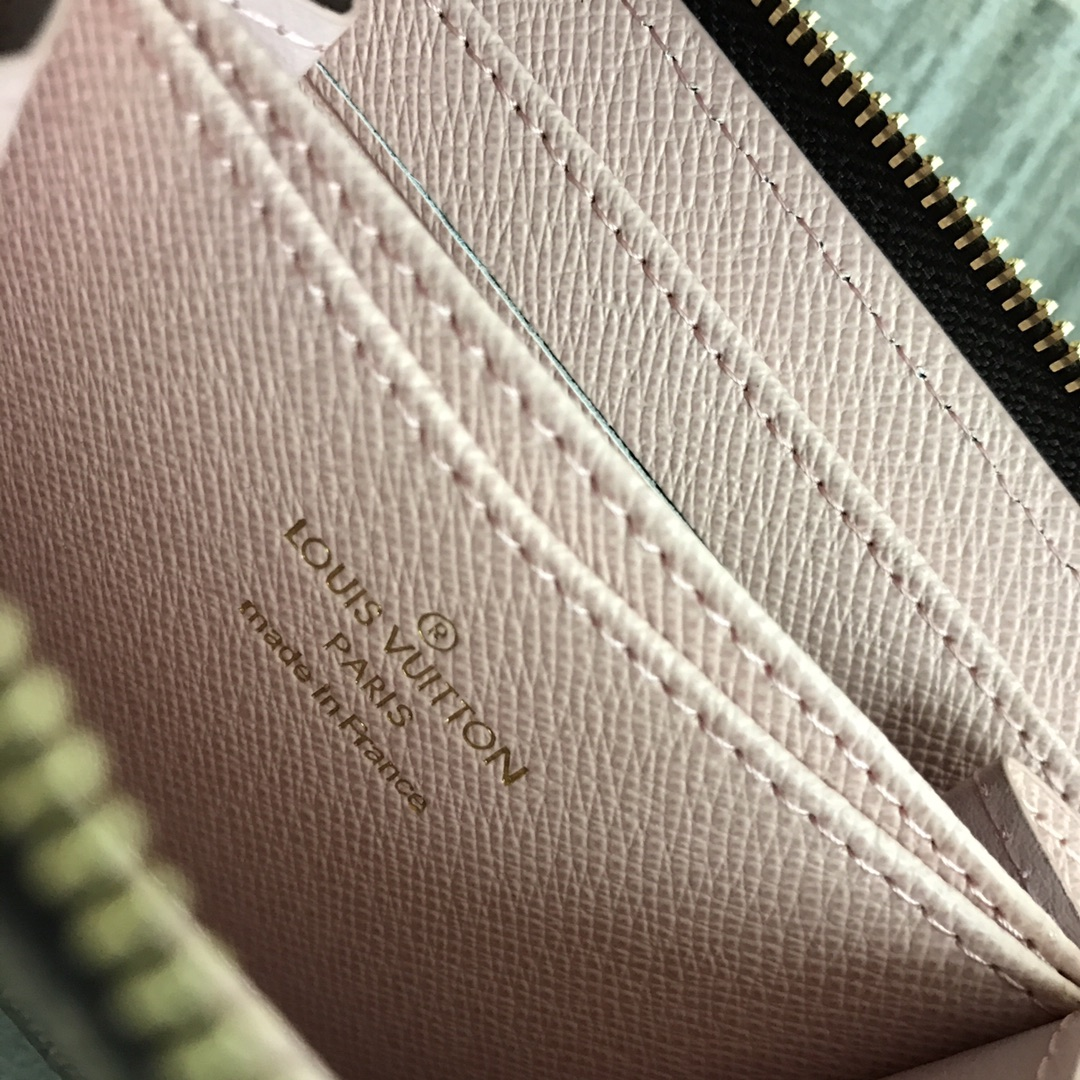 Chic & Stylish Bags
