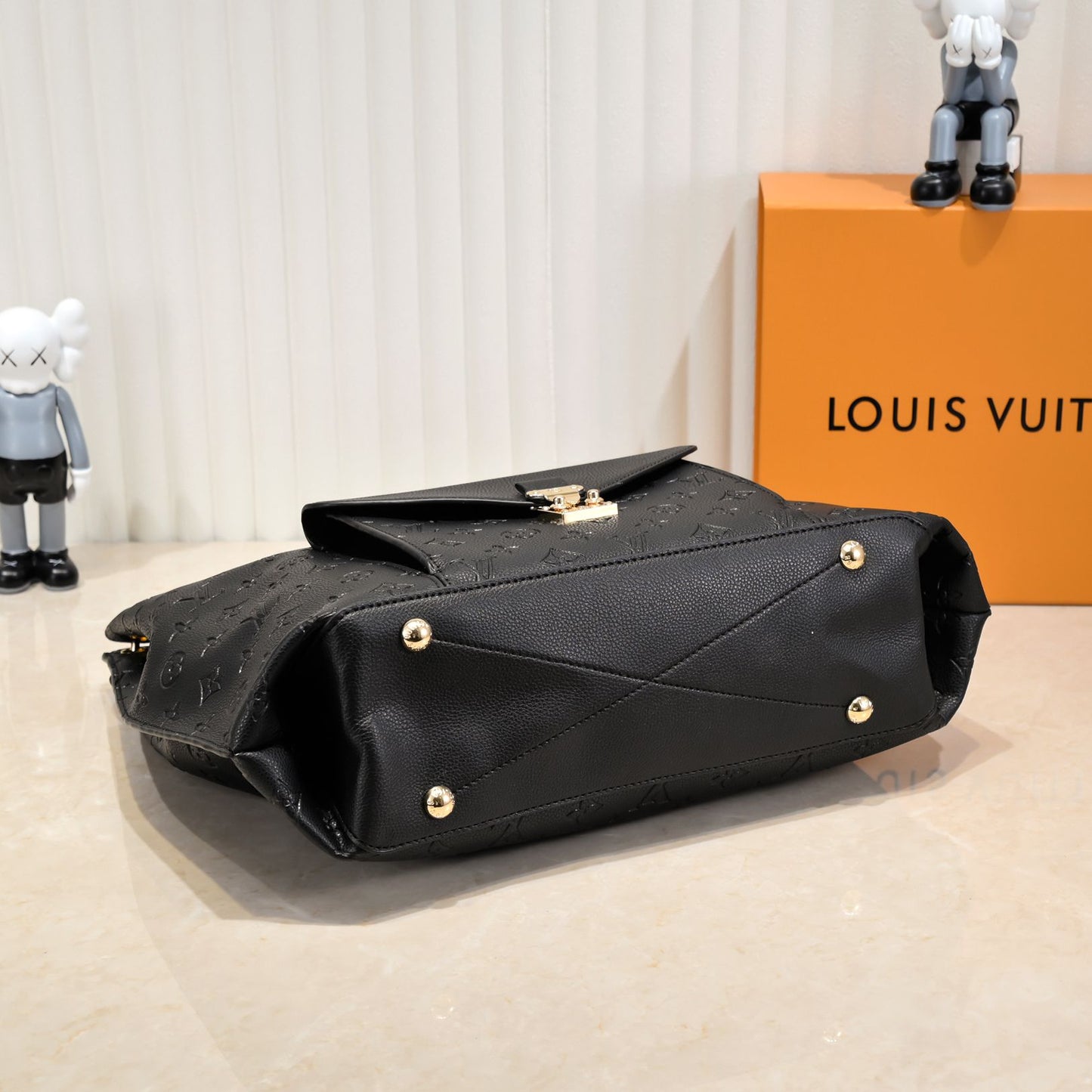Chic & Stylish Bags