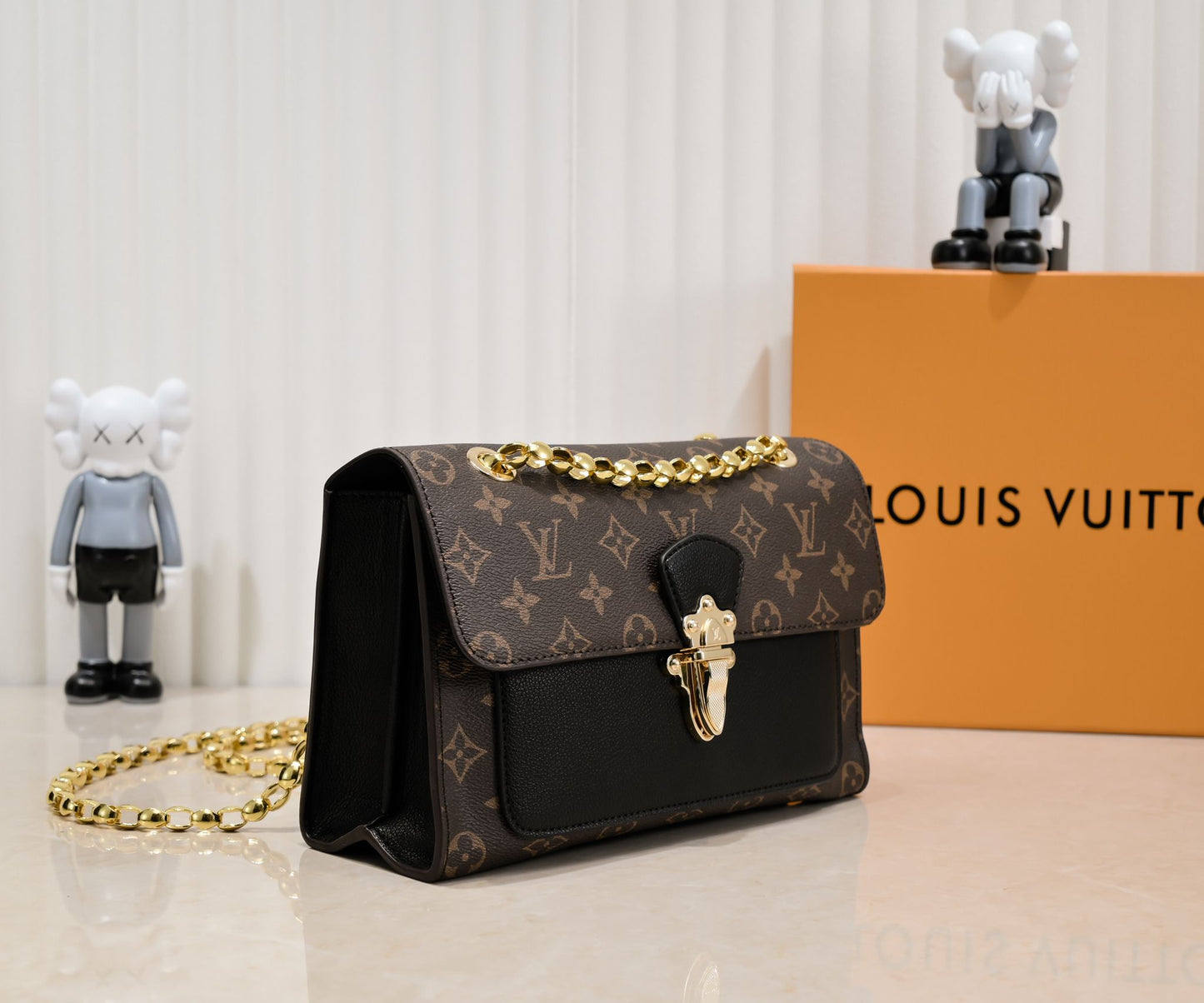 Chic & Stylish Bags