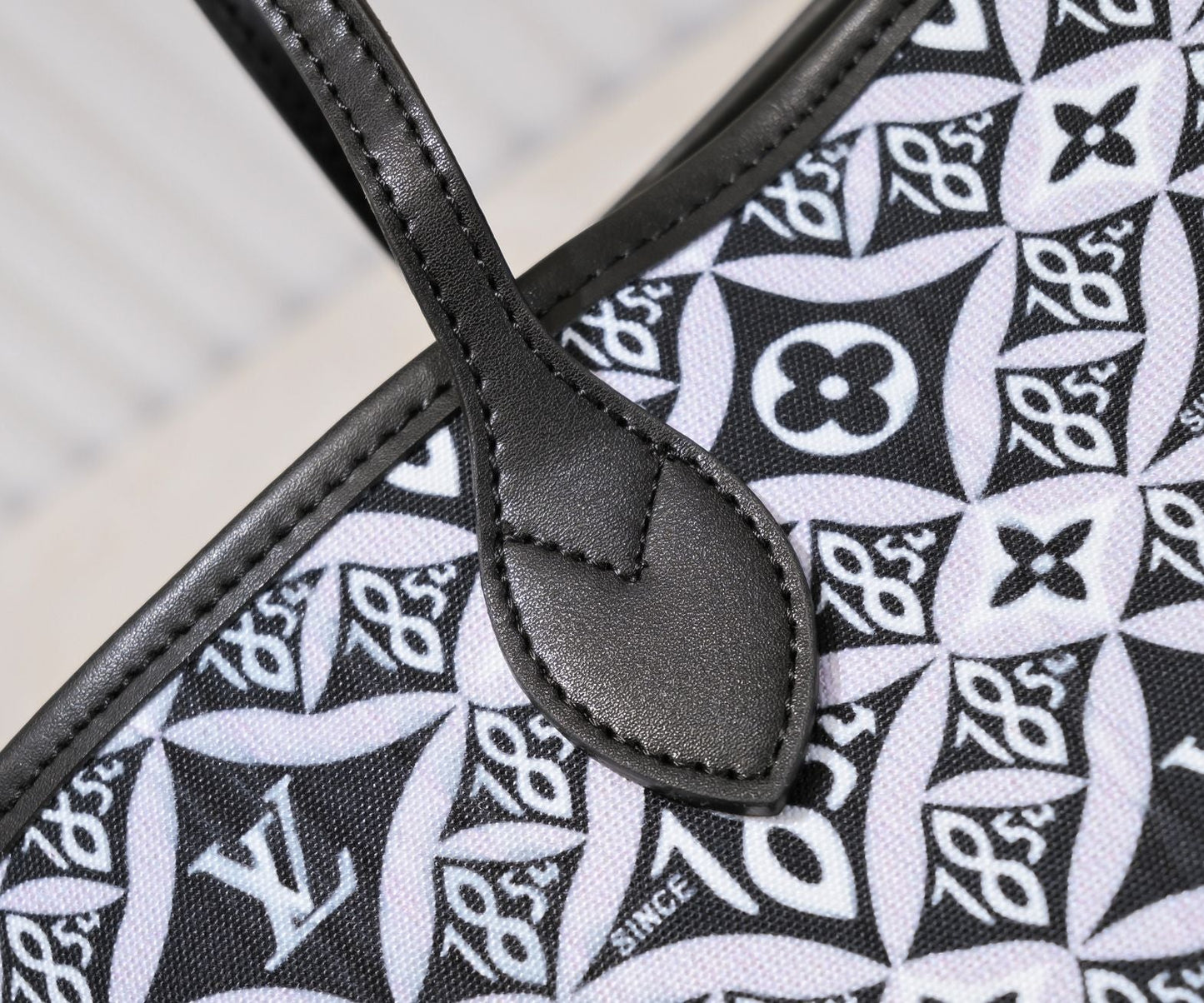 Chic & Stylish Bags