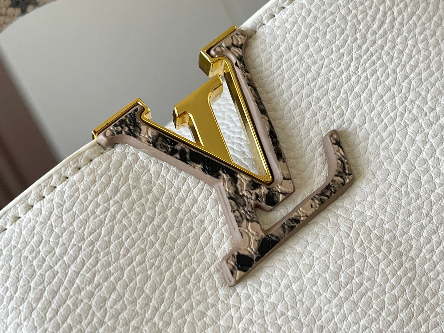 Chic & Stylish Bags