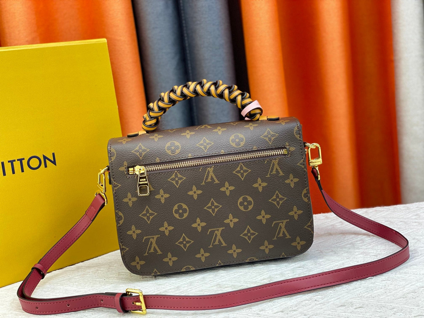 Chic & Stylish Bags
