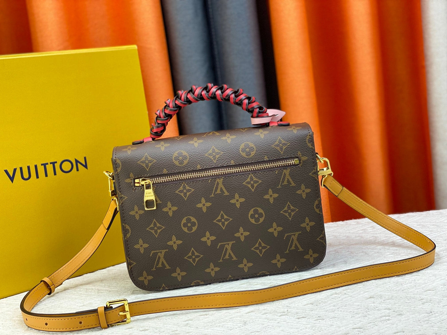 Chic & Stylish Bags