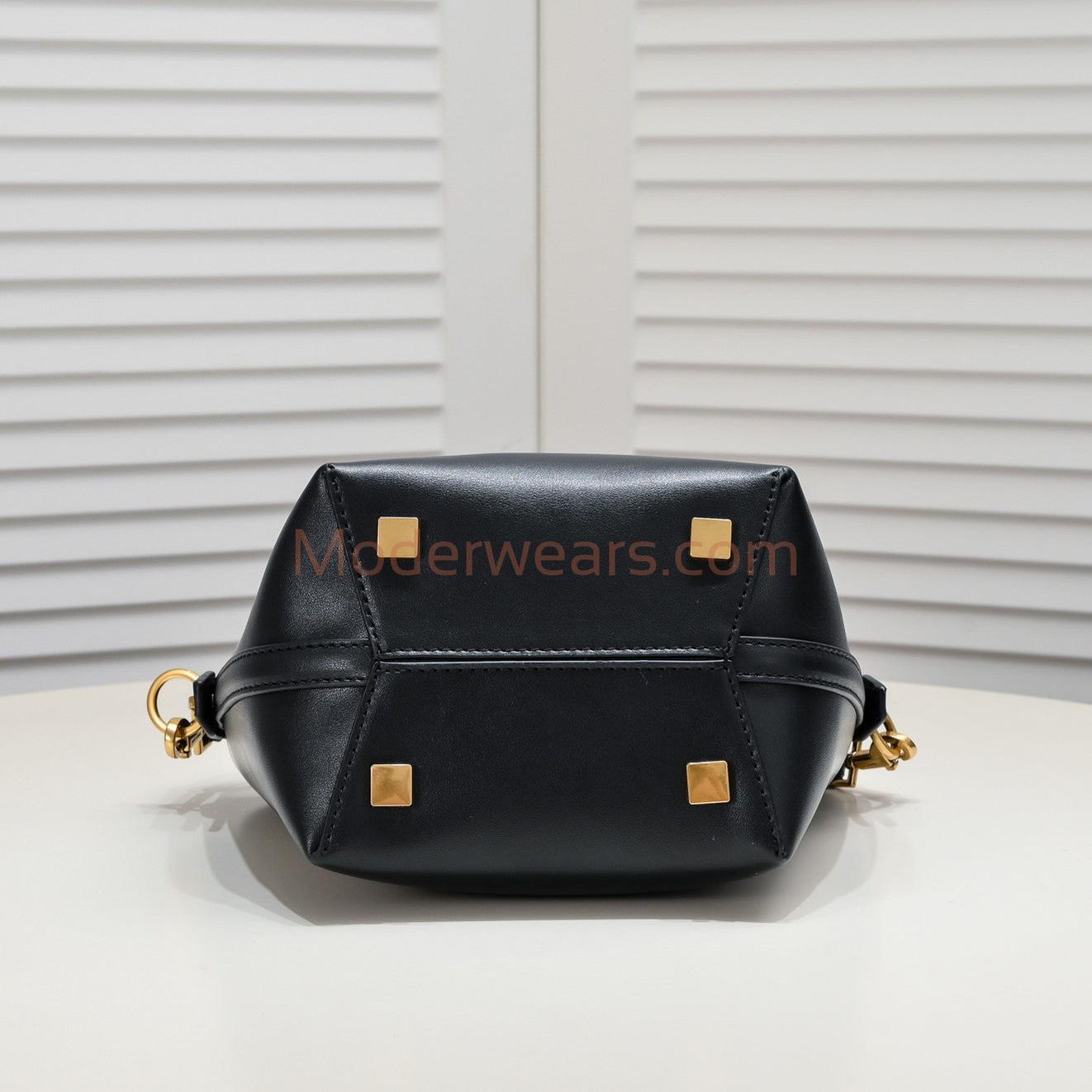Chic & Stylish Bags