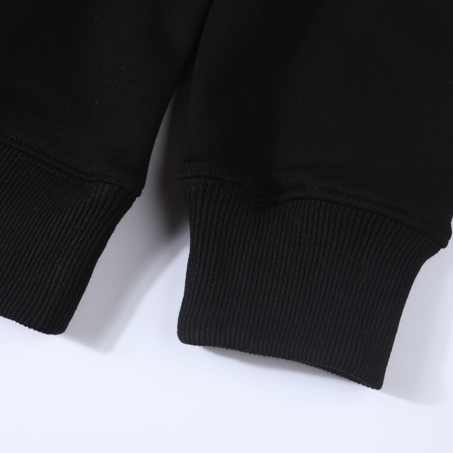 MINIMALIST STREET STYLE