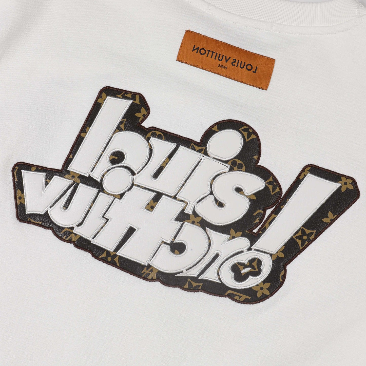 MINIMALIST STREET STYLE