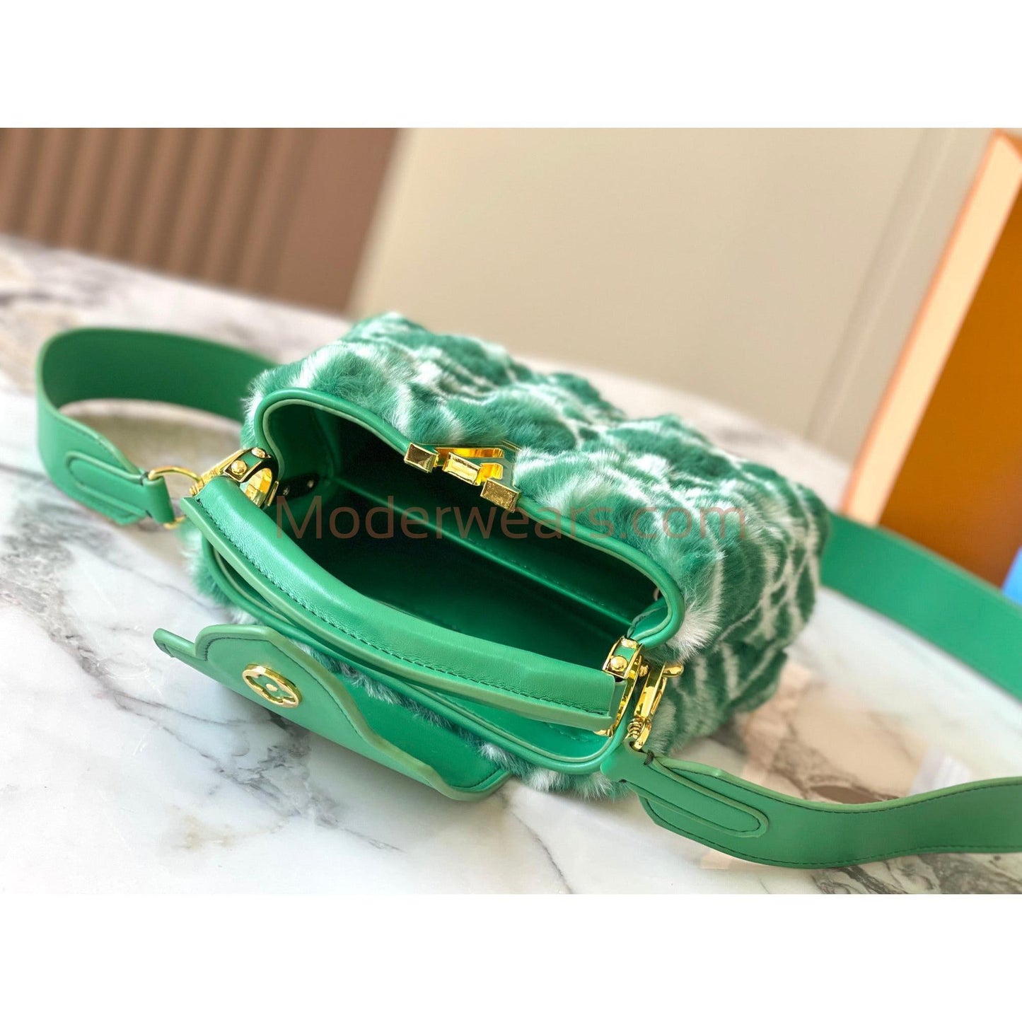 Chic & Stylish Bags