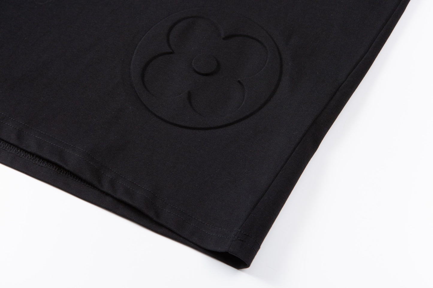 MINIMALIST STREET STYLE