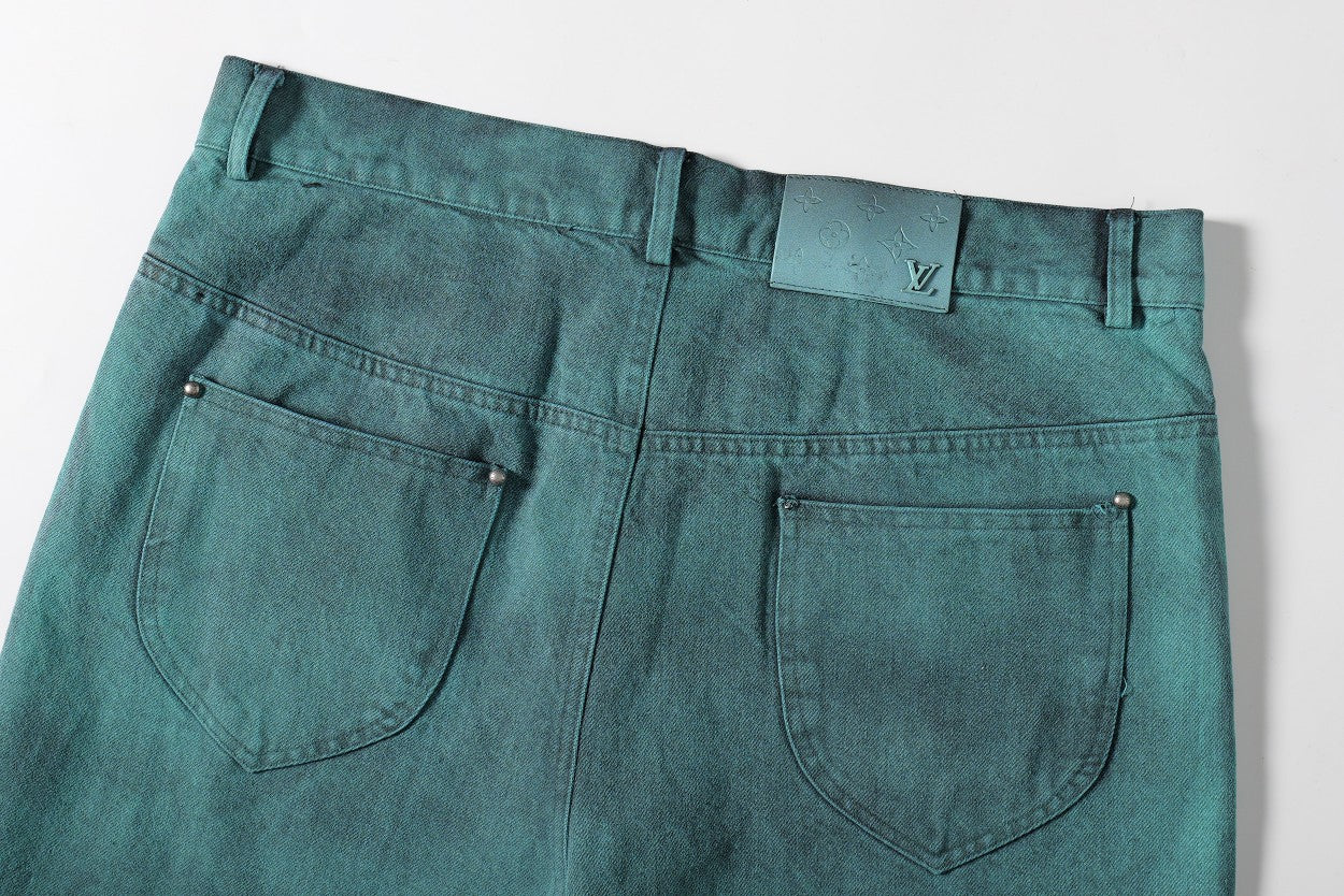 MINIMALIST STREET STYLE