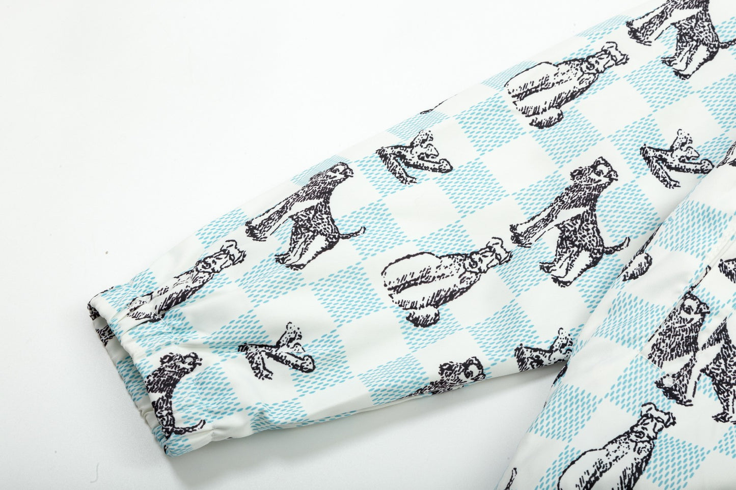 MINIMALIST STREET STYLE