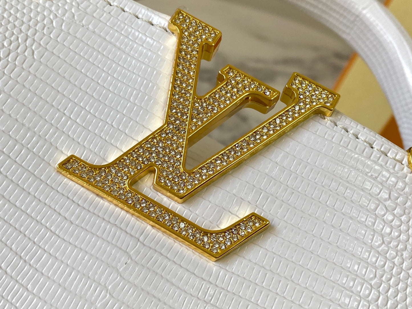 Chic & Stylish Bags