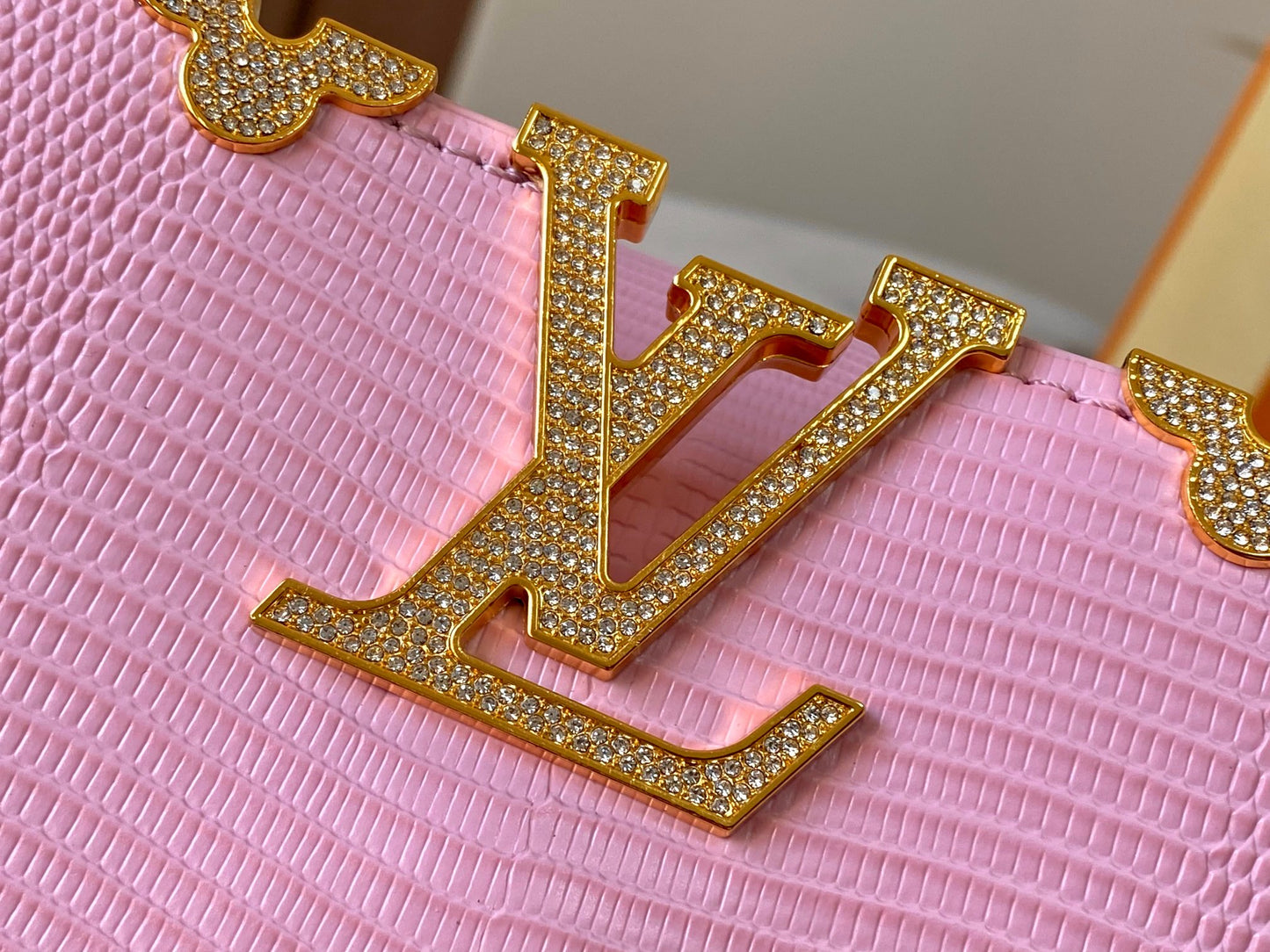 Chic & Stylish Bags