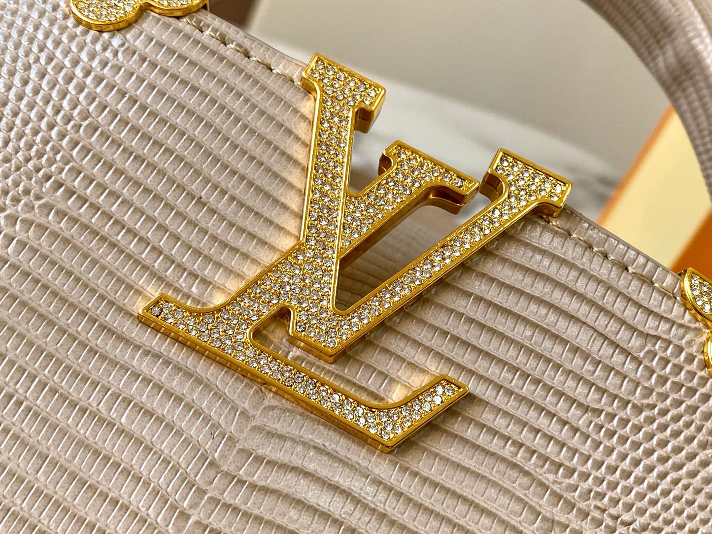 Chic & Stylish Bags