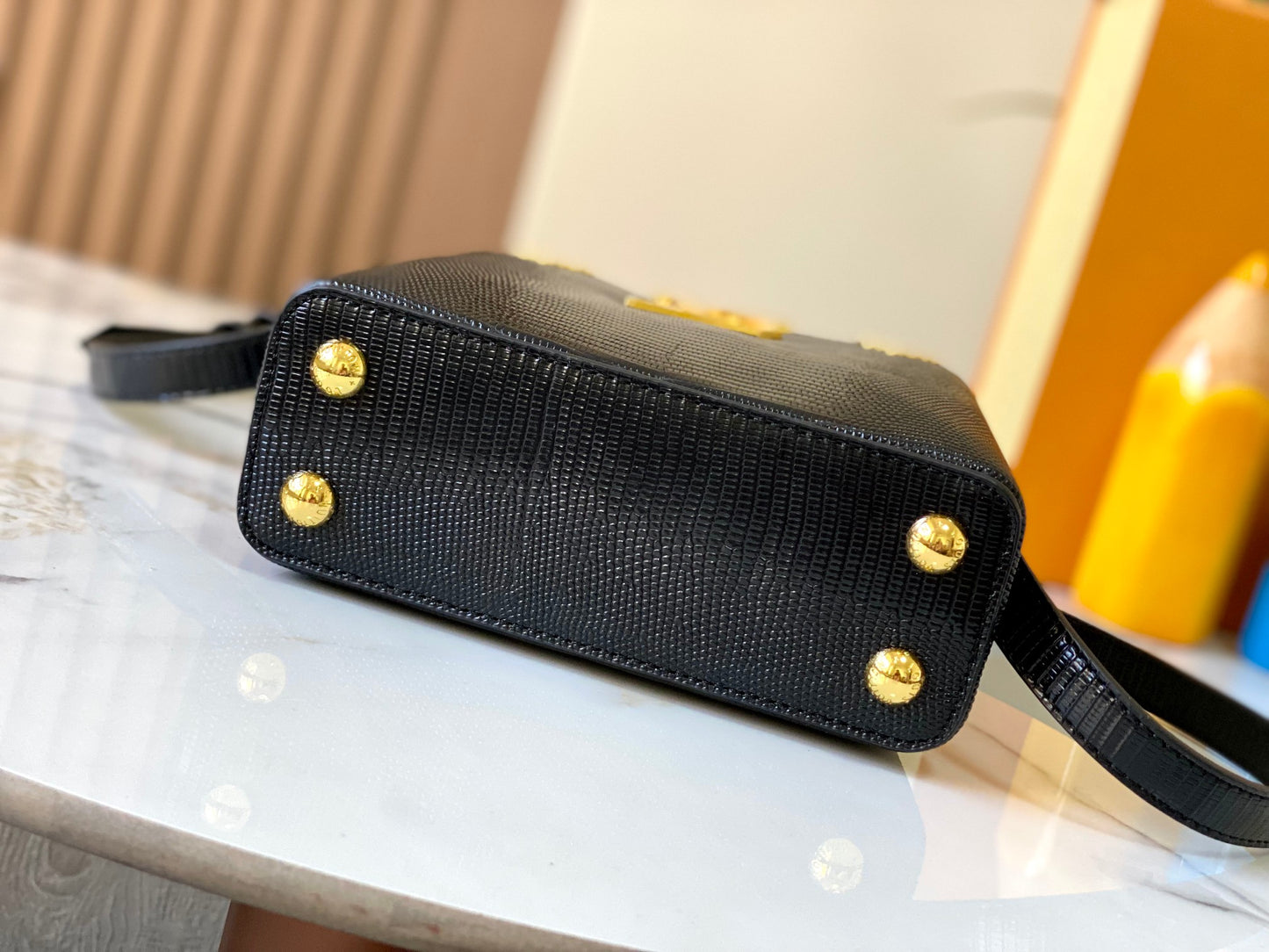 Chic & Stylish Bags
