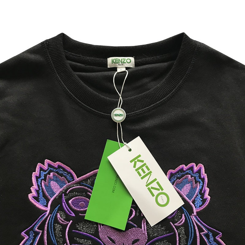 MINIMALIST STREET STYLE