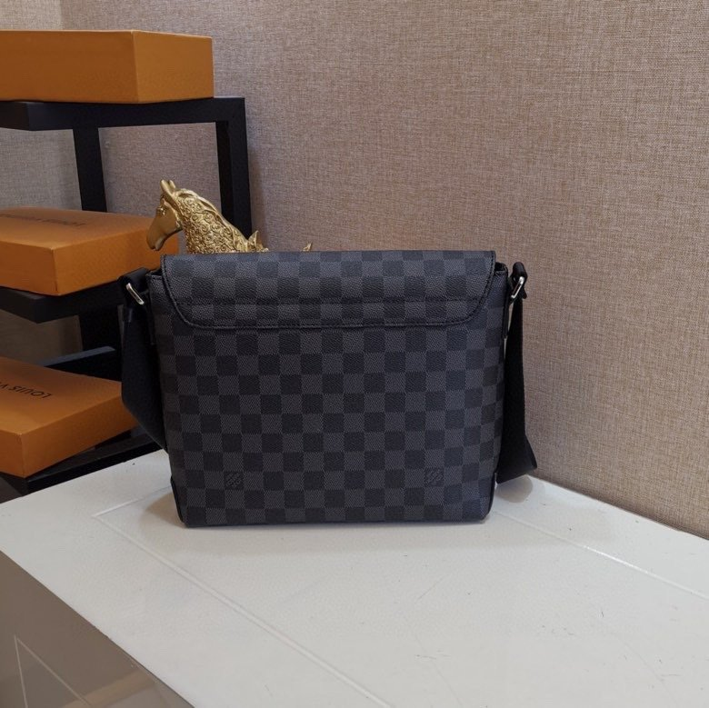 Chic & Stylish Bags