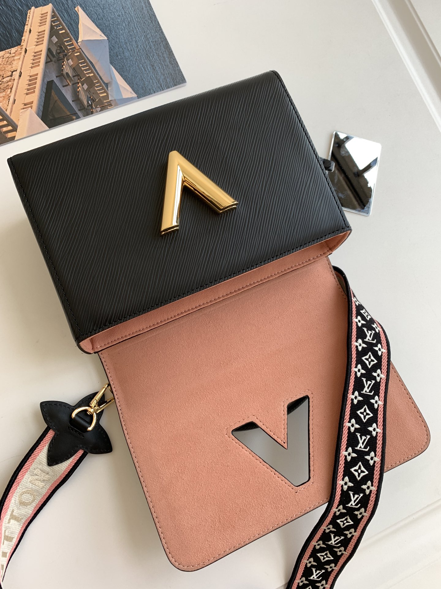 Chic & Stylish Bags