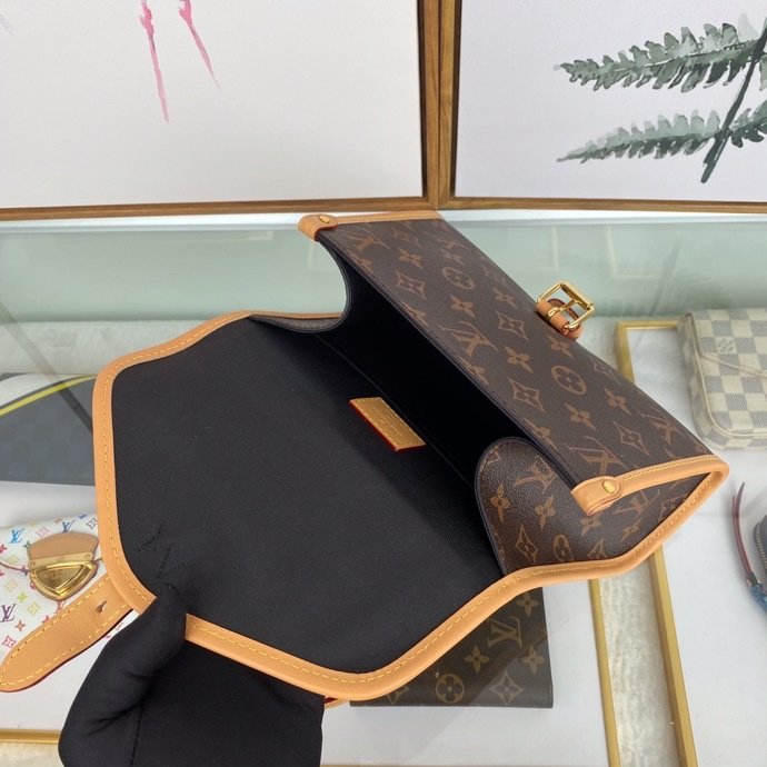 Chic & Stylish Bags