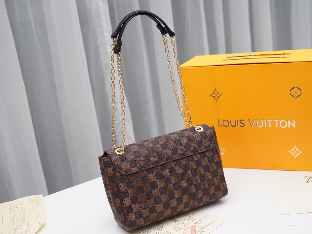 Chic & Stylish Bags