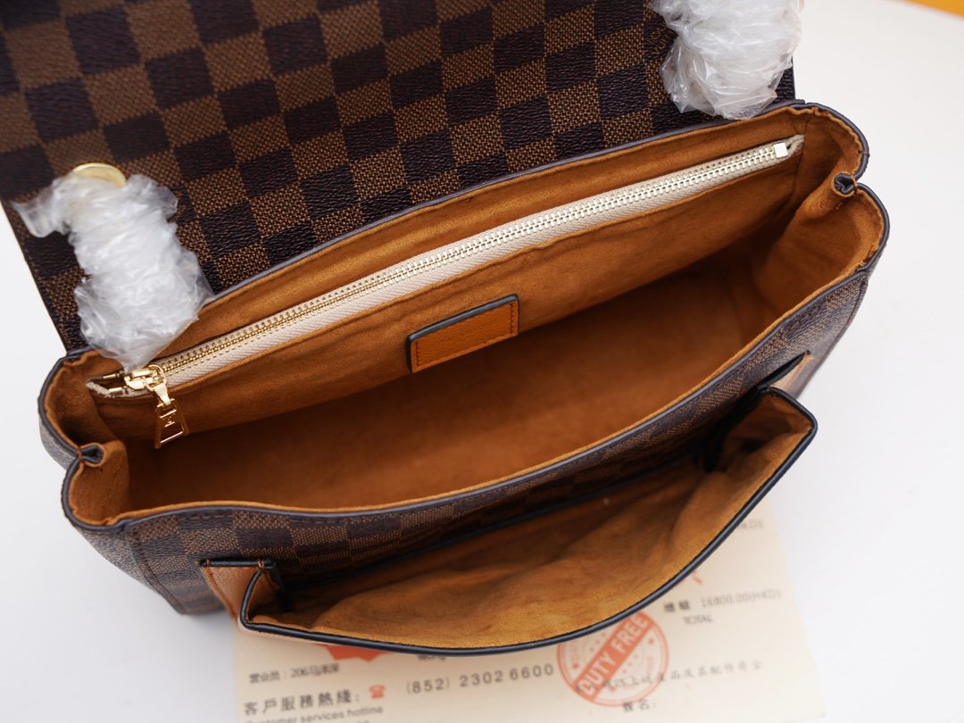 Chic & Stylish Bags