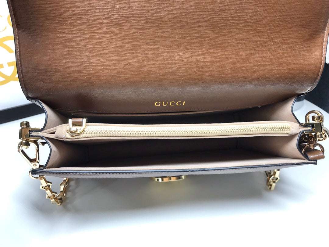 Chic & Stylish Bags