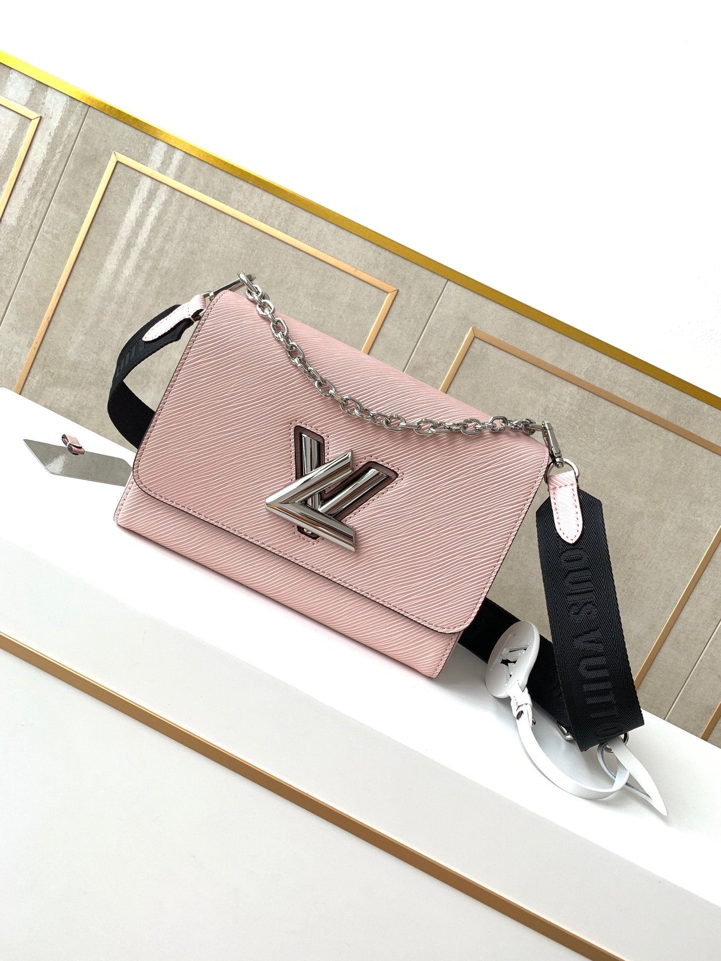 Chic & Stylish Bags