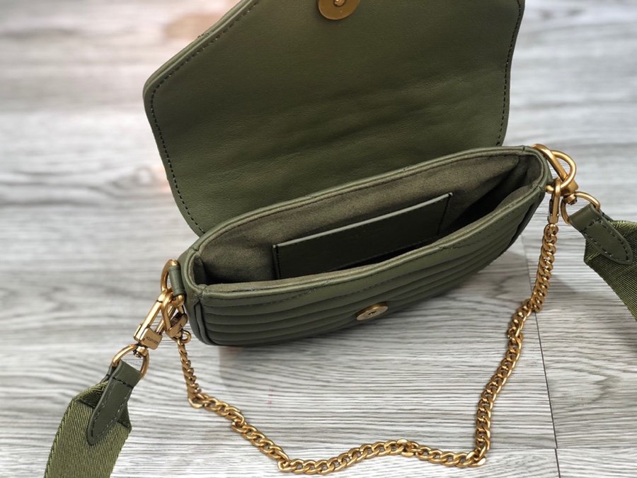 Chic & Stylish Bags