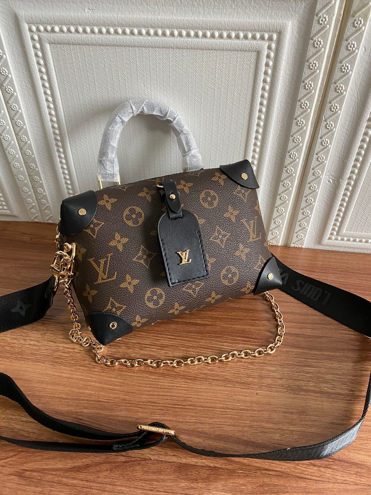Chic & Stylish Bags