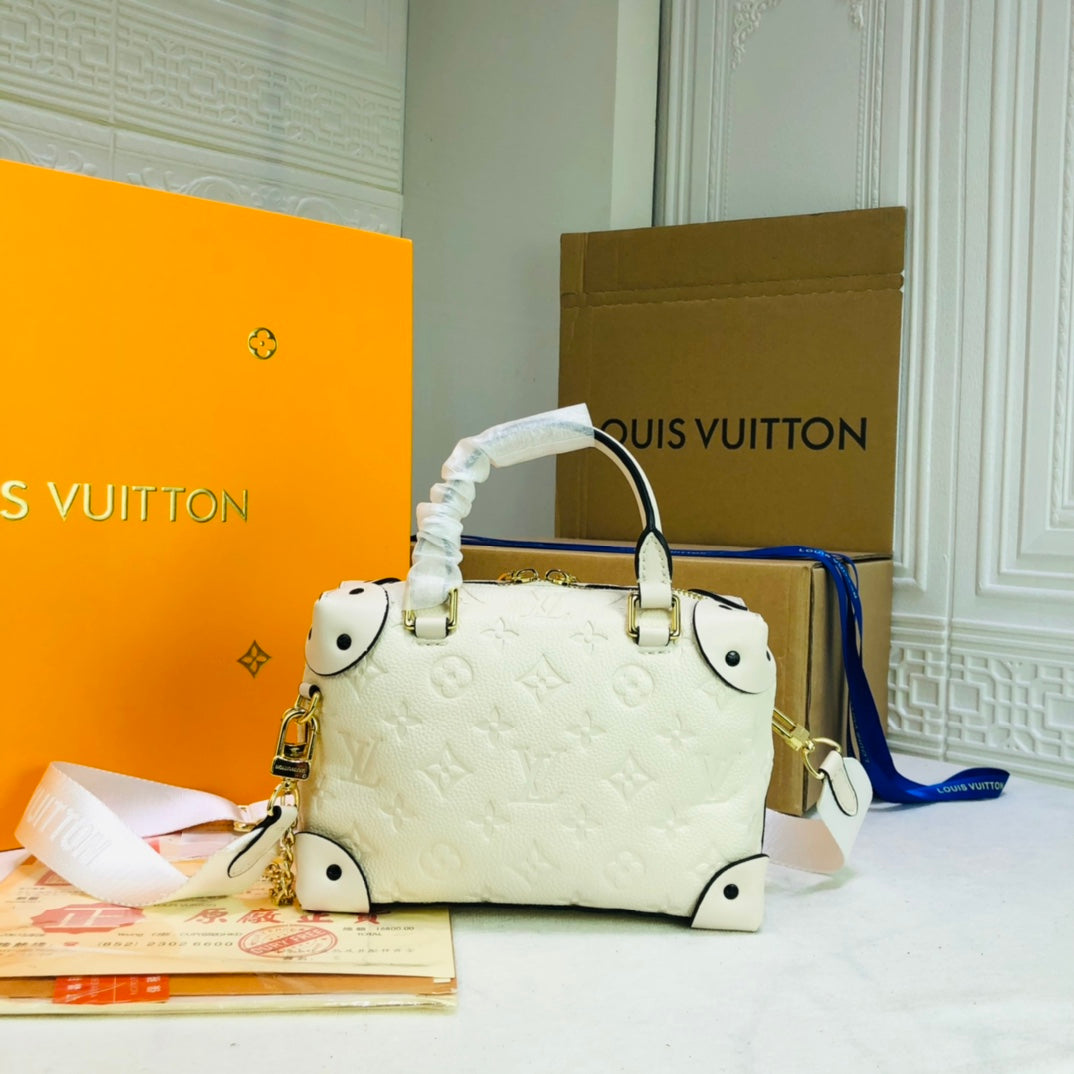 Chic & Stylish Bags