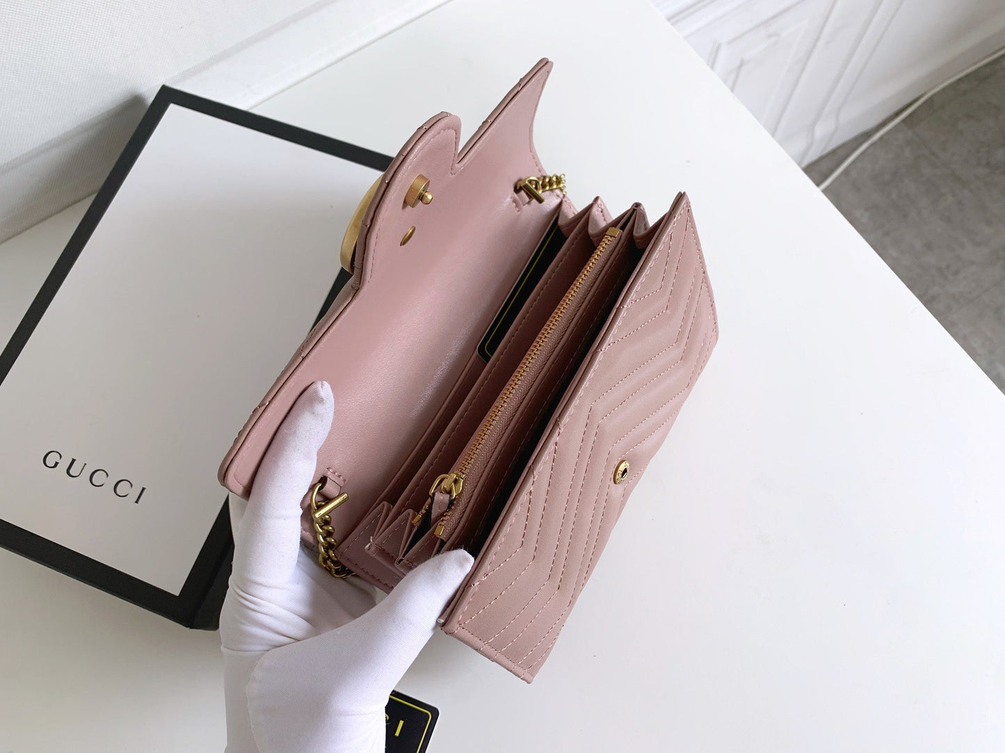 Chic & Stylish Bags