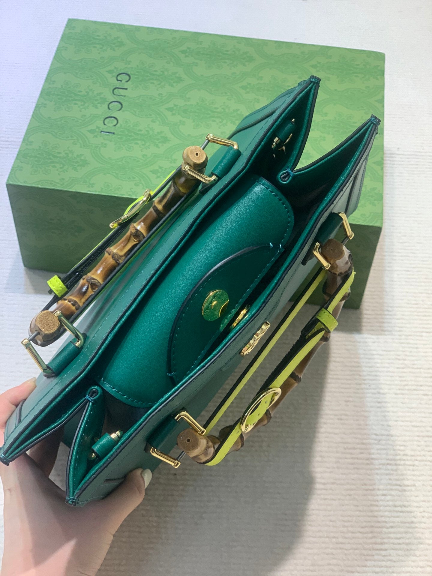 Chic & Stylish Bags