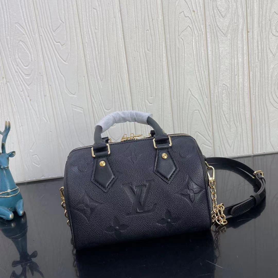 Chic & Stylish Bags