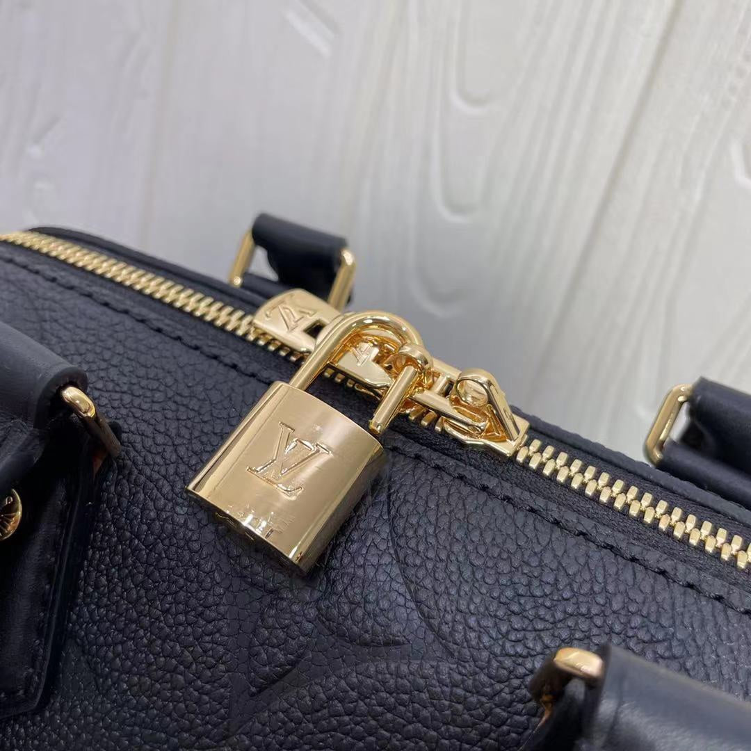 Chic & Stylish Bags