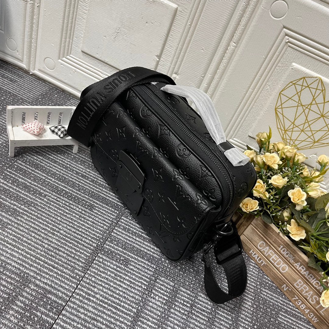 Chic & Stylish Bags