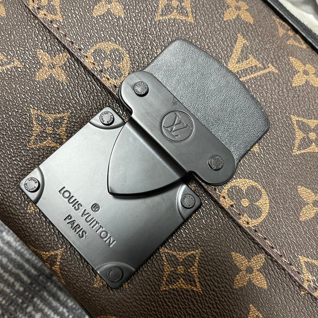 Chic & Stylish Bags