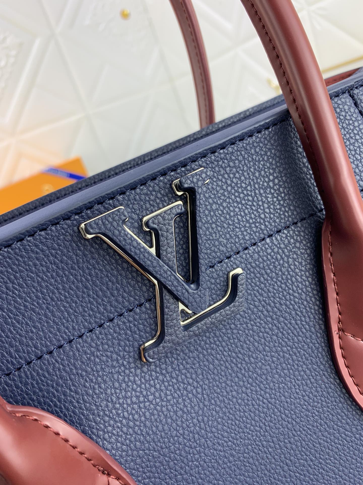 Chic & Stylish Bags