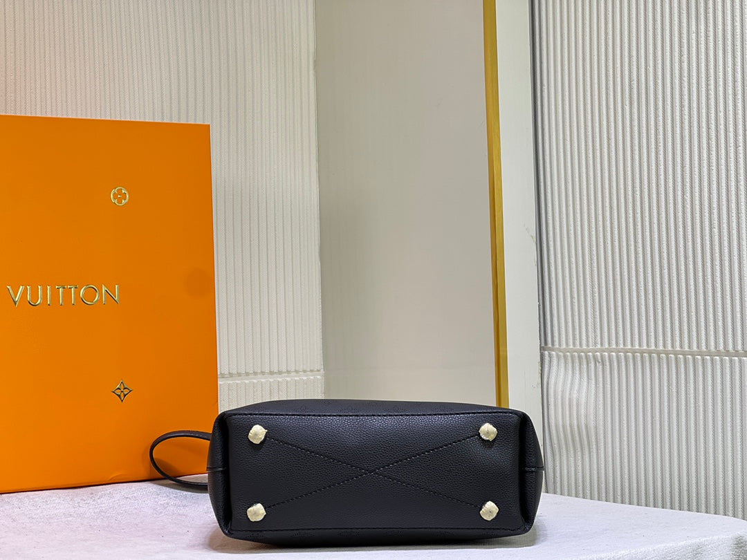 Chic & Stylish Bags